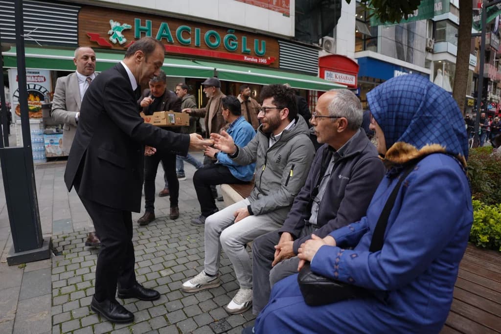 Kocaeli'de Alparslan Türkeş dualarla anıldı