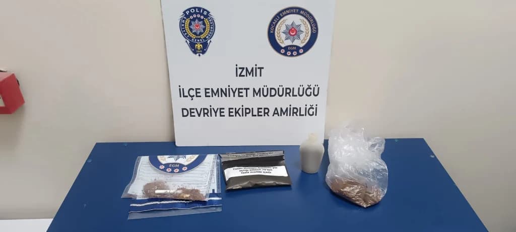Kocaeli'de Narkotik Operasyonu: Üç Gözaltı
