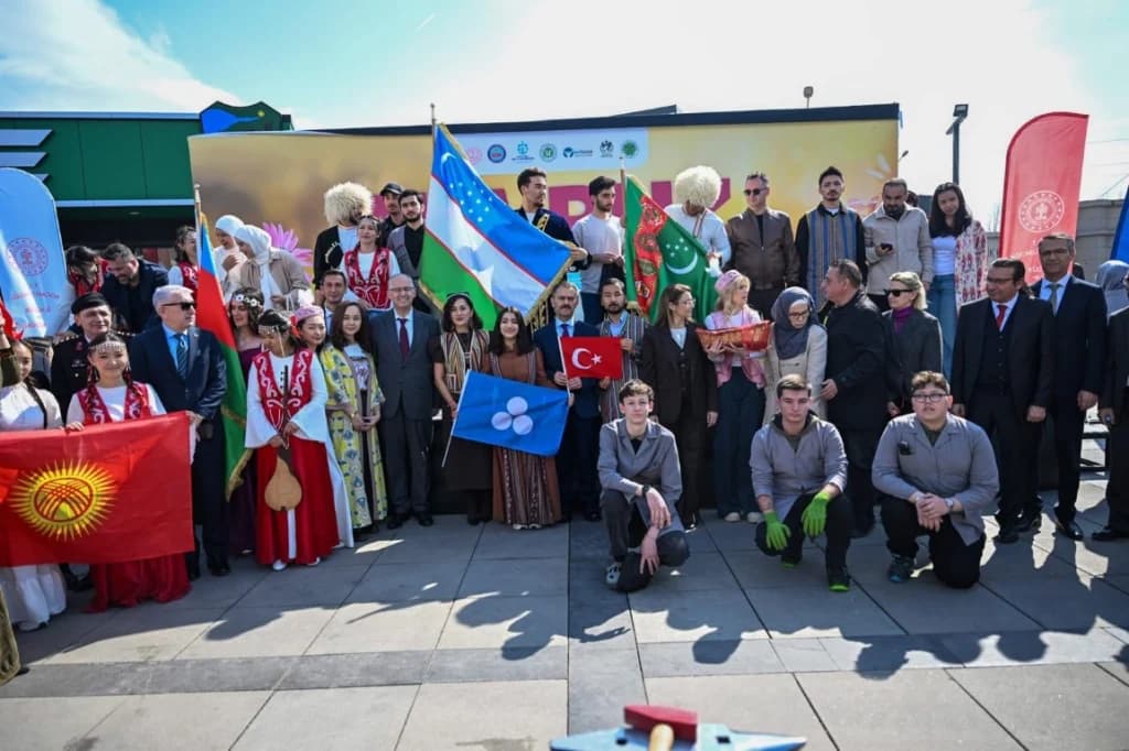 Kocaeli'de Nevruz coşkusuyla bahar kutlandı