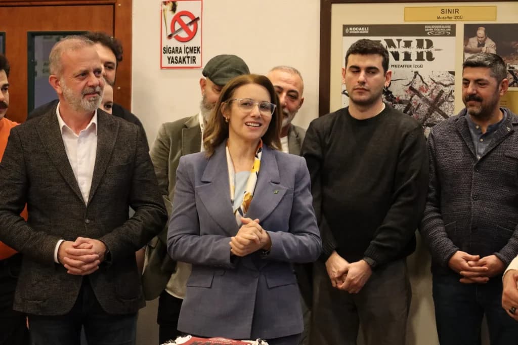 Kocaeli'de tiyatro rüzgarı dinmeyecek