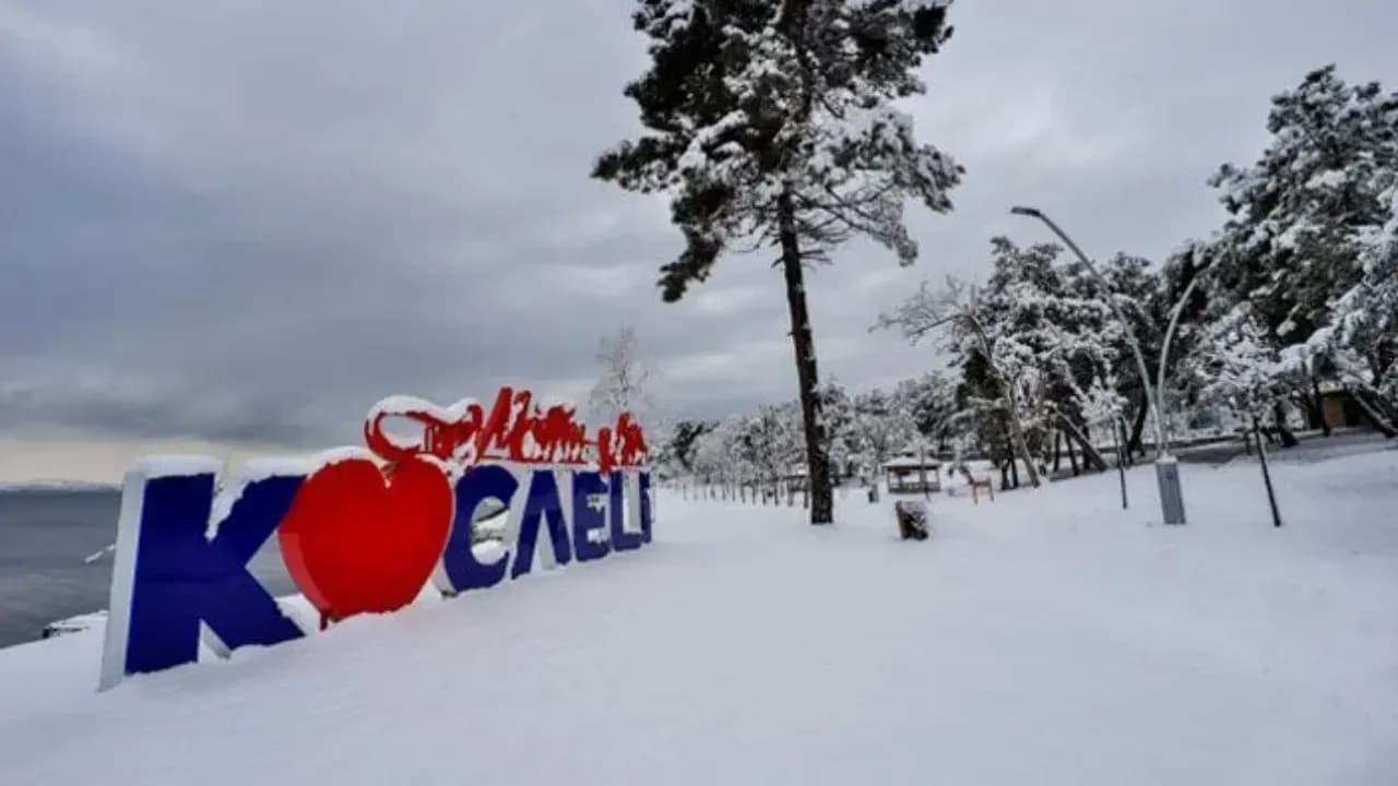 Kocaeli'ye Kar Geliyor: Lapa Lapa Yağış Bekleniyor!