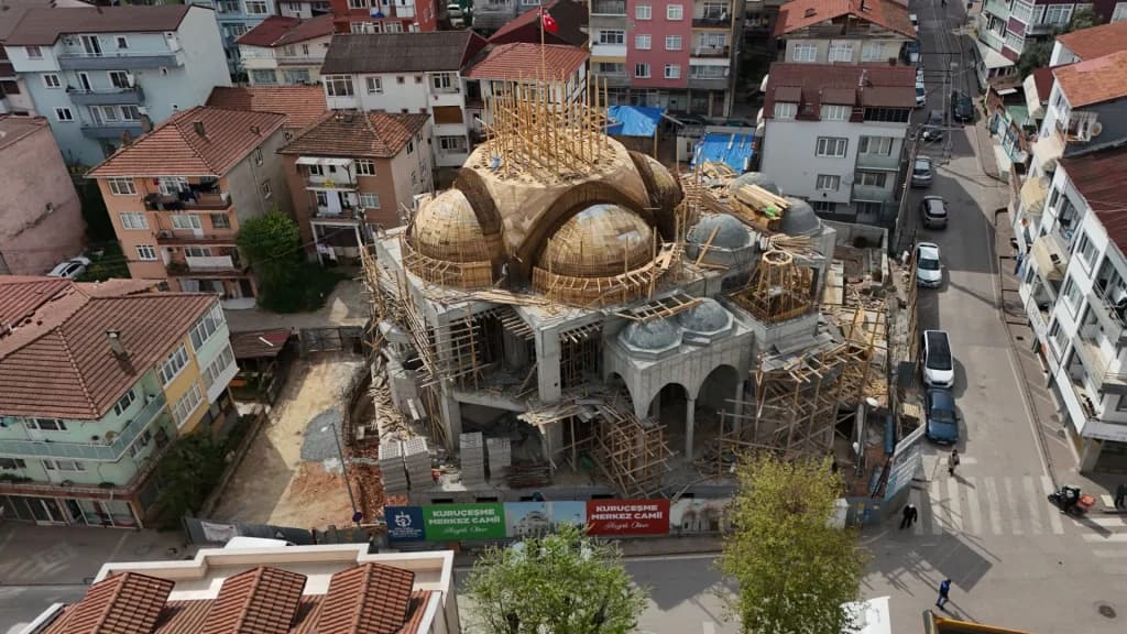 Kuruçeşme Merkez Camii'nde sona doğru