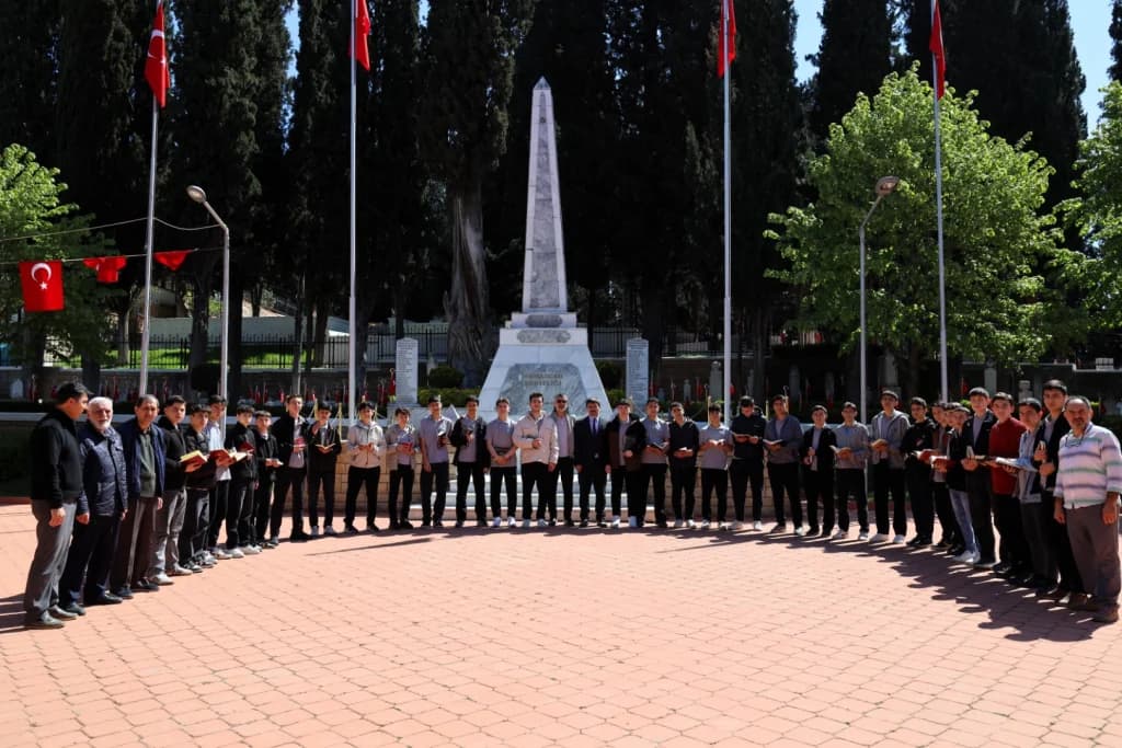 Kut'ül Amare Şehitleri İzmit'te Anıldı