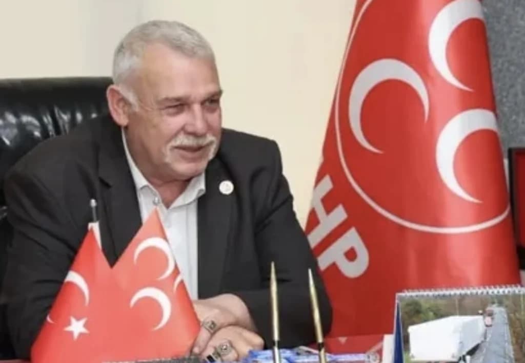 MHP Gebze İlçe Başkanlığı'nda görev değişimi!