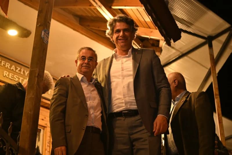Muhtarlar Dernek Başkanları Kartepe'de Buluştu!