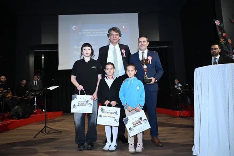 Kartepe'de Öğretmenler Günü Coşkuyla Kutlandı!