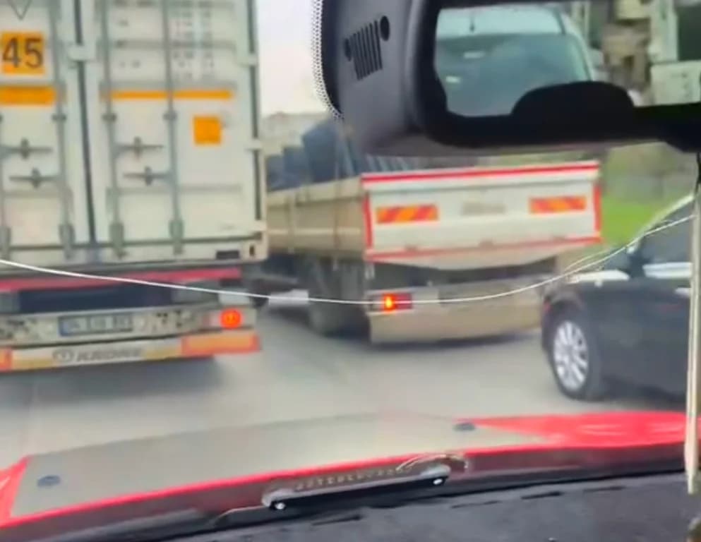 Pelitli Sanayi Yolu'nda Trafik Çilesi!