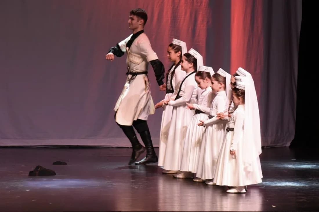 Sahnede Kafkas rüzgarı