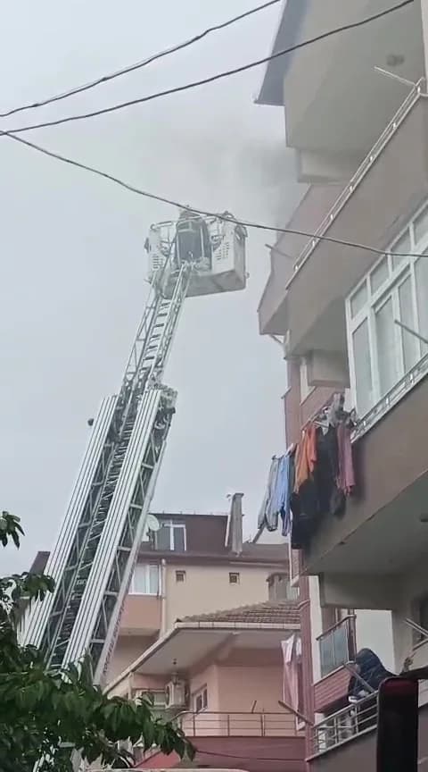 Terasta yangın paniği