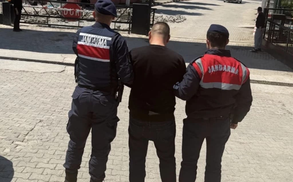 Uyuşturucu taciri kıskıvrak yakalandı!