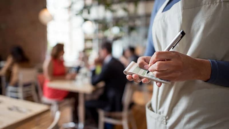 Kafe ve restoranlarda masa ücreti yasaklanıyor!