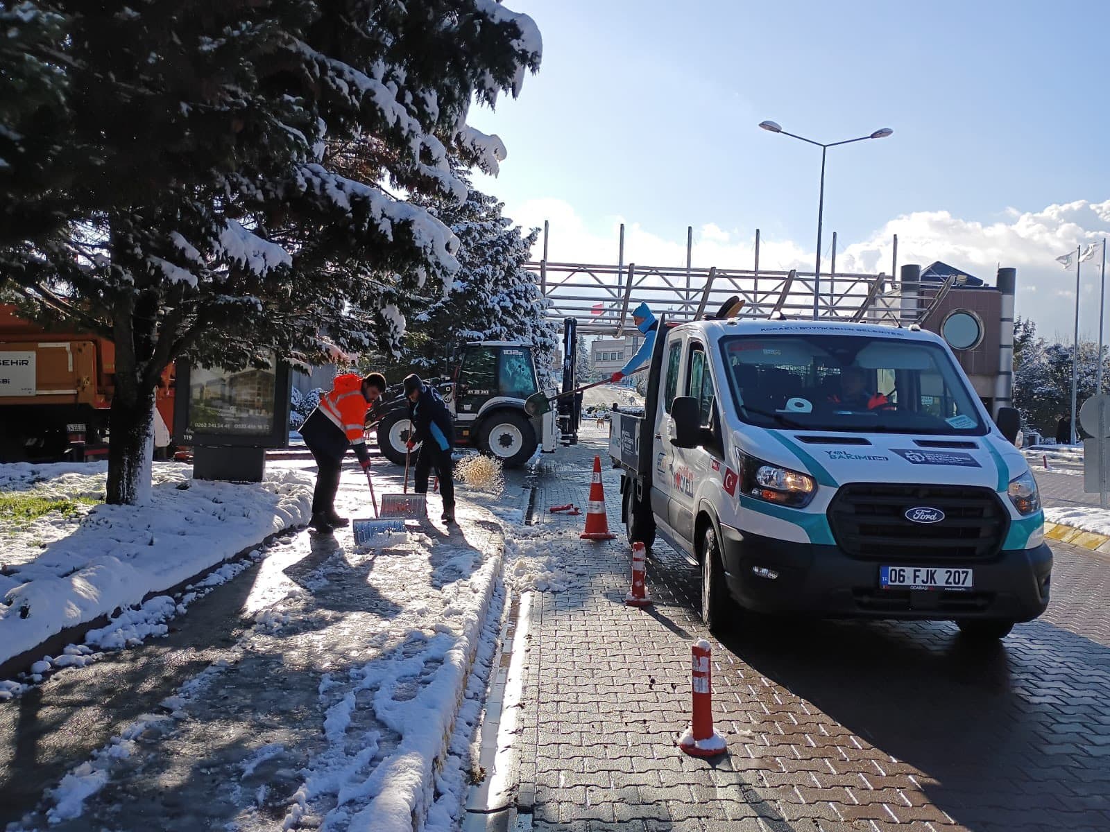 Kocaeli Üniversitesi'nde Güvenli Ulaşım!