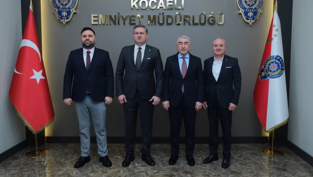 CHP heyetinden miting öncesi Emniyet'e ziyaret