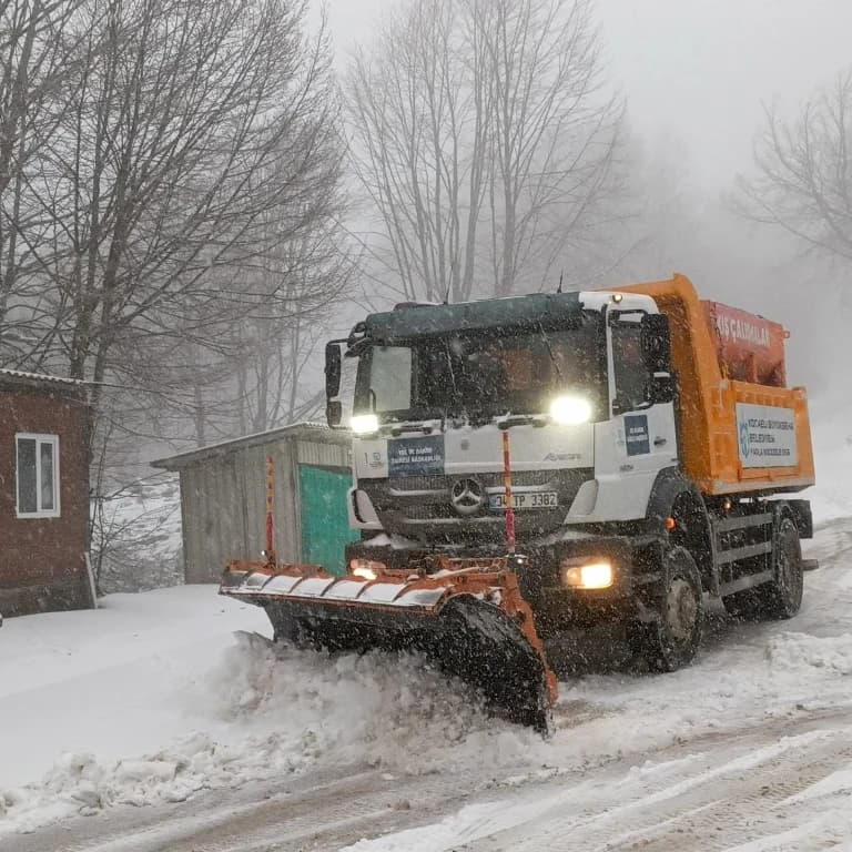 Kocaeli'nin yüksek kesimlerinde kar heyecanı