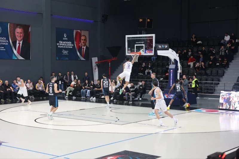 Çayırova Belediyesi'nin bileği bükülmüyor!