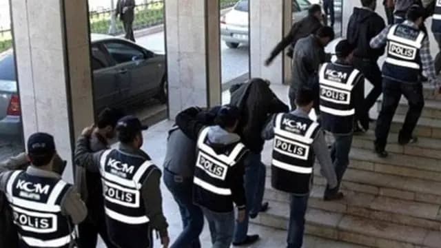 FETÖ'nün müfettiş ağına operasyon!