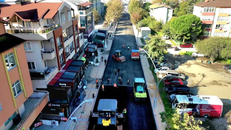 Körfez'de Hafta Sonu Asfalt Mesaisi Devam Ediyor!