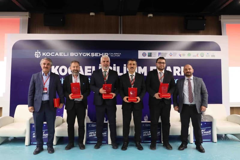 Kocaeli'de Bilişim Fuarı'nda Yapay Zeka ve Girişimcilik!