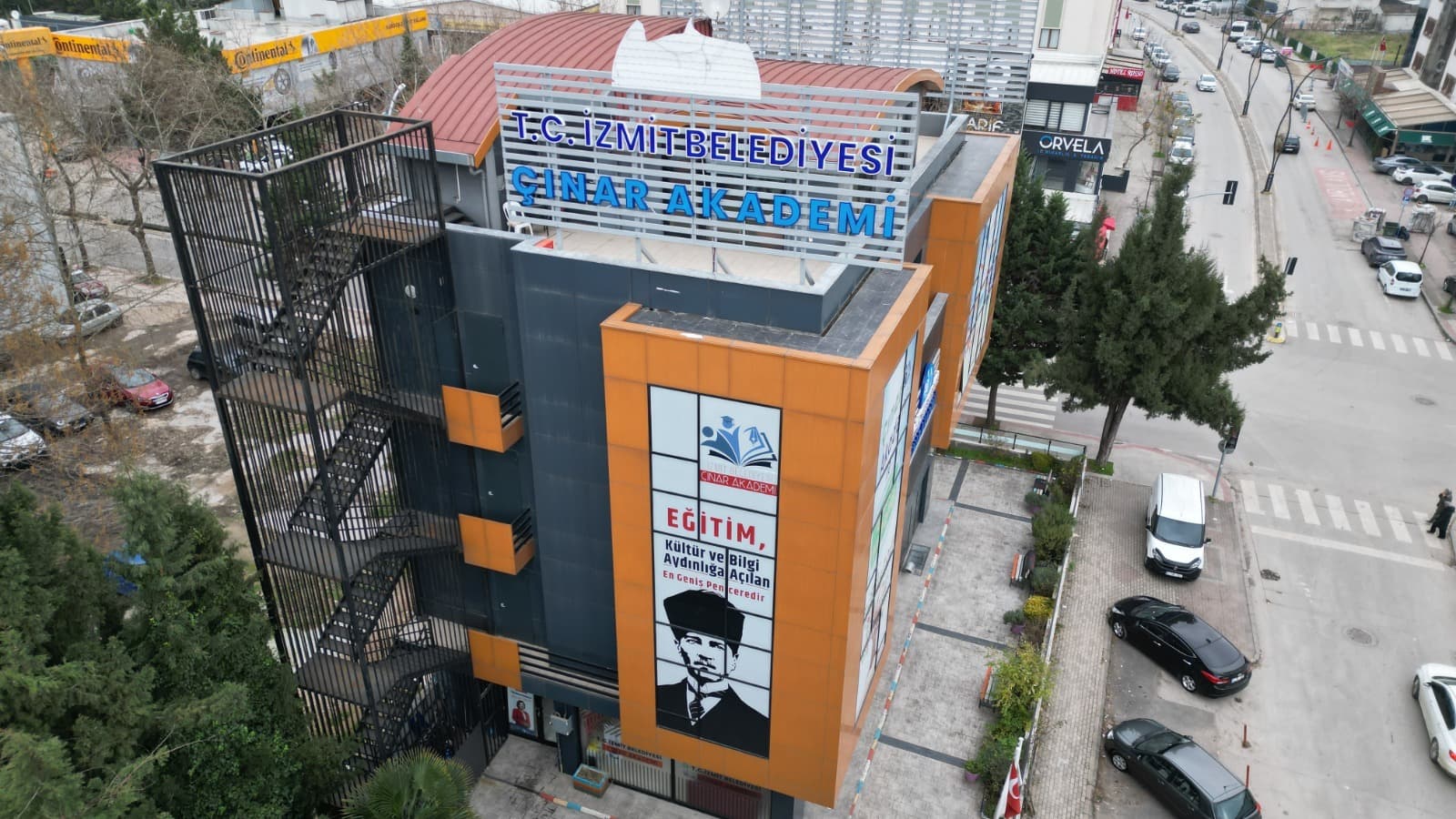 İzmit'te Çınar Akademi'den Sınav Desteği!