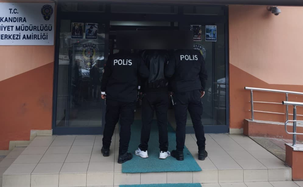 Kandıra'da Tefecilik Operasyonu: 3 Hükümlü Yakalandı!