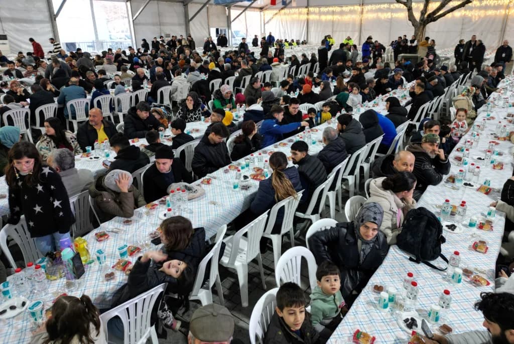 Gebze Kent Meydanı'nda Ramazan Bereketi