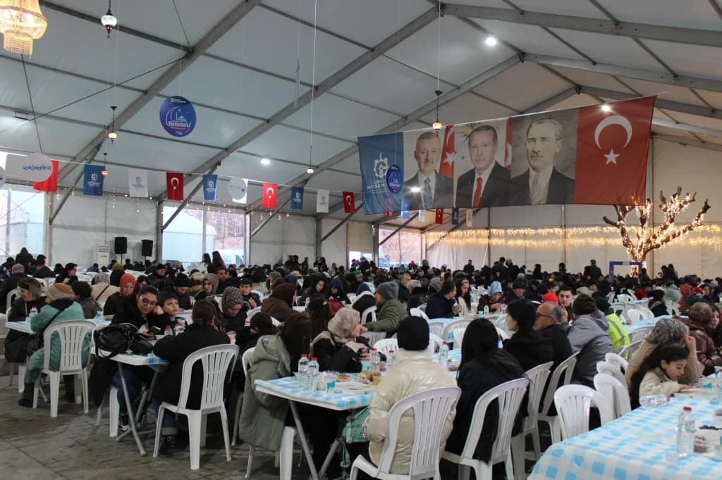 Gebze'de Ramazan coşkusu: Gönüller aynı sofrada buluşuyor
