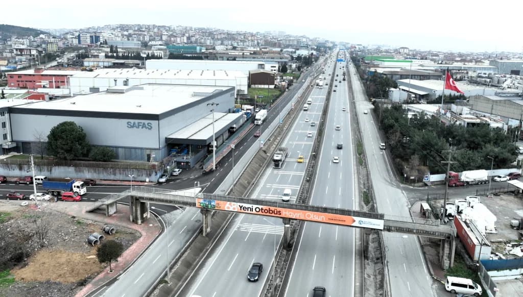 Yan yol düzenlemesiyle kavşak trafiği azaldı