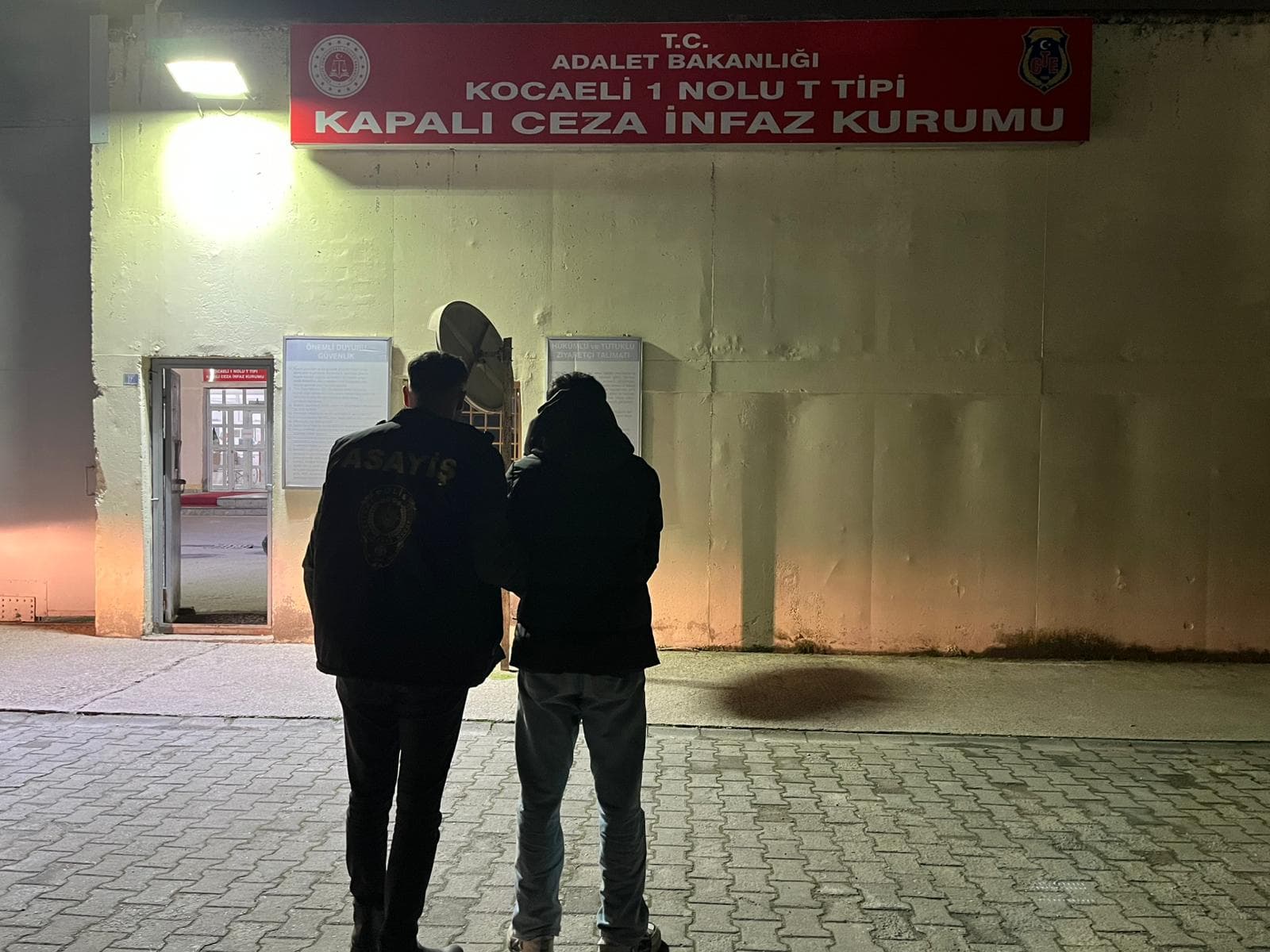 Darıca'da Silahlı Yağma Şüphelisi Yakalandı!