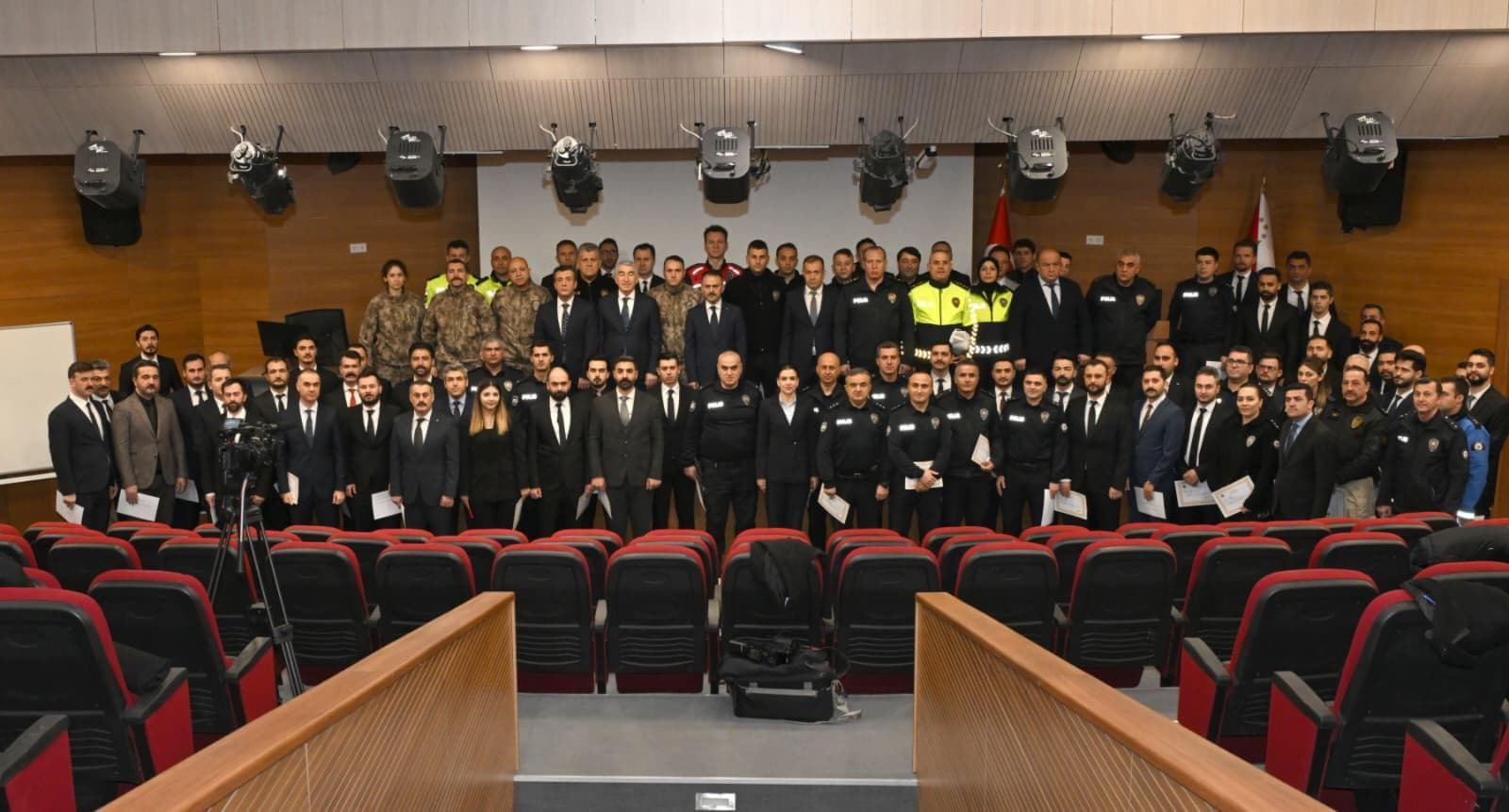 Vali İlhami Aktaş, İl Emniyet Müdürlüğü'nde!