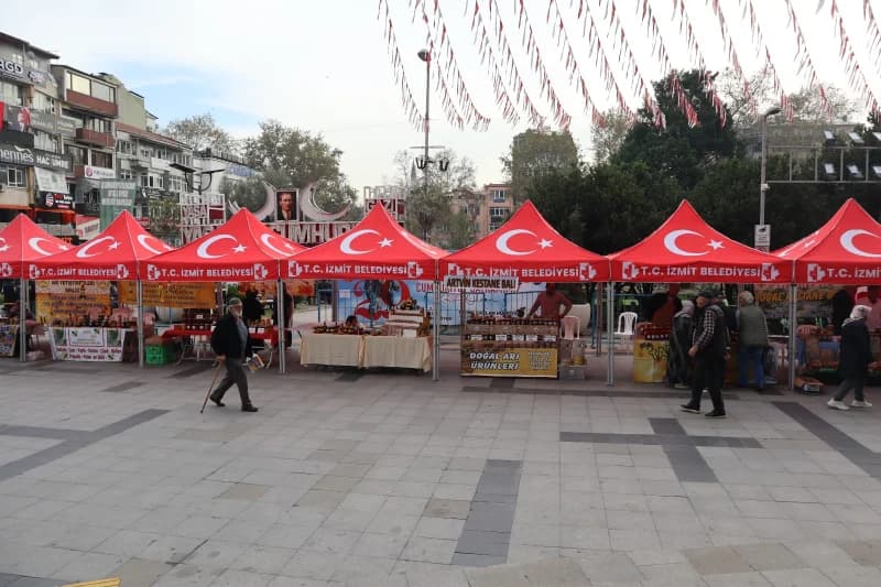 İzmit Bal Günleri Belediye Meydanı'nda Başladı!