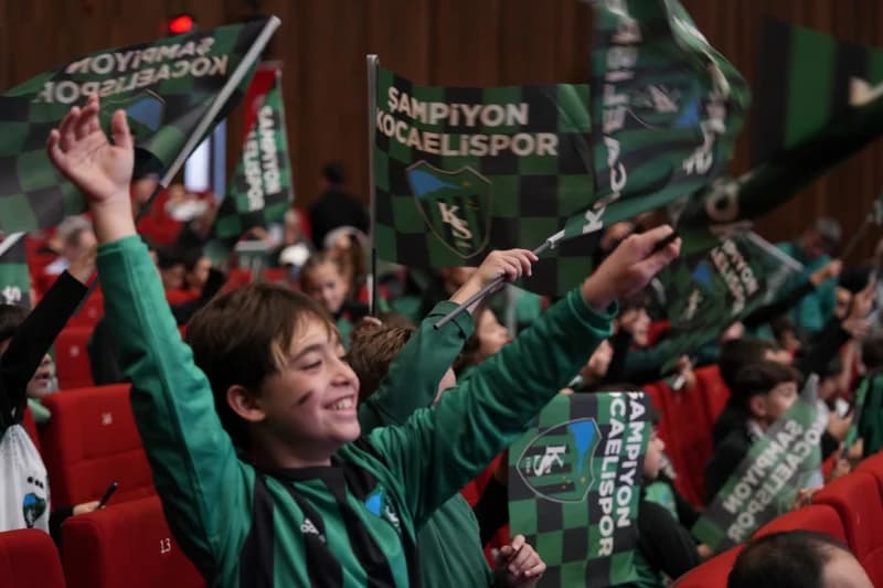Kocaelispor'un efsaneleri anıları tazeledi!