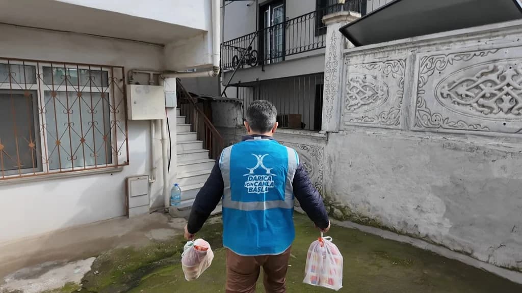 Darıca'da Ramazan bereketi: Aşevi ihtiyaç sahiplerine ulaşıyor