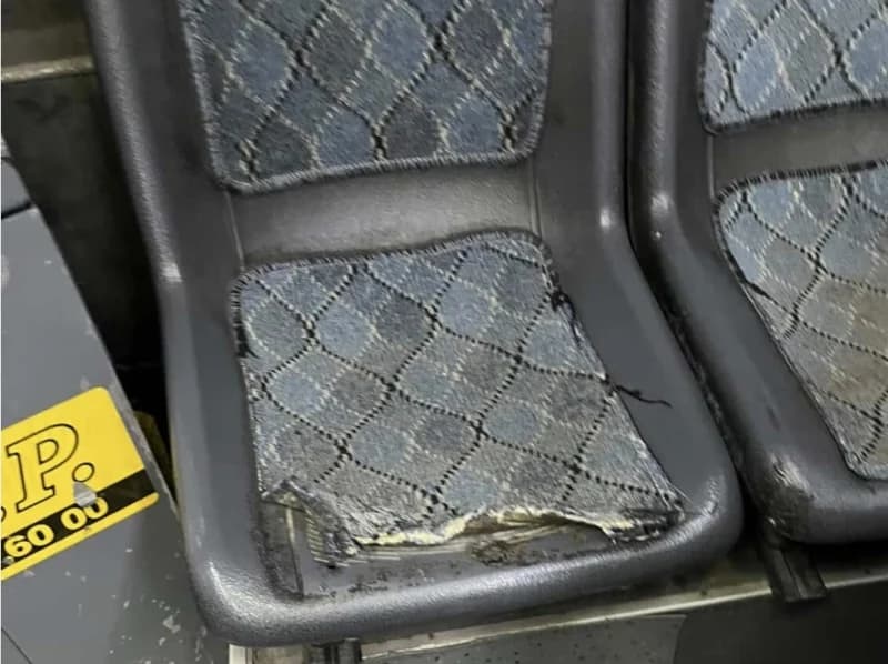 Kocaeli'de Hastane Otobüsündeki Kirlilik Tepki Çekti!
