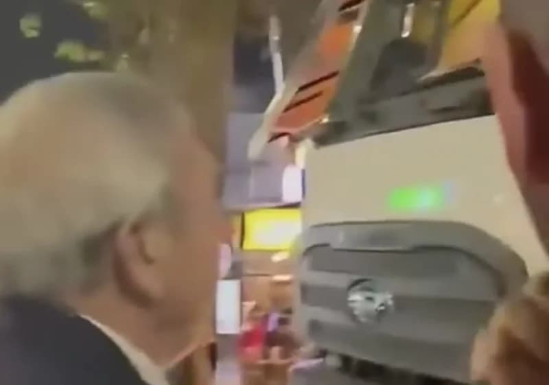 Aziz Yıldırım'dan Belediye Aracına Sert Tepki!