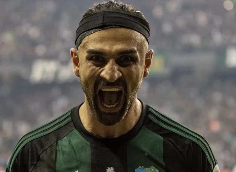 Kocaelisporlu Serdar Dursun'dan Taraftara Mesaj!