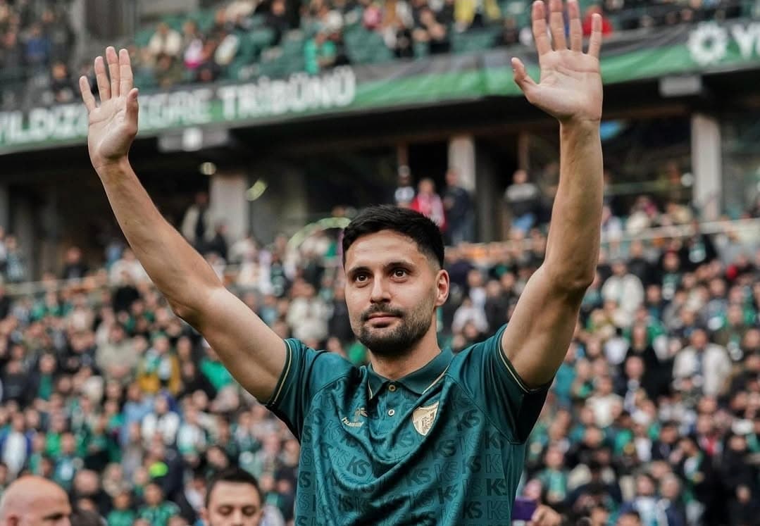 Kocaelispor'dan Ayrılan Tarkan Serbest'ten Duygusal Veda!
