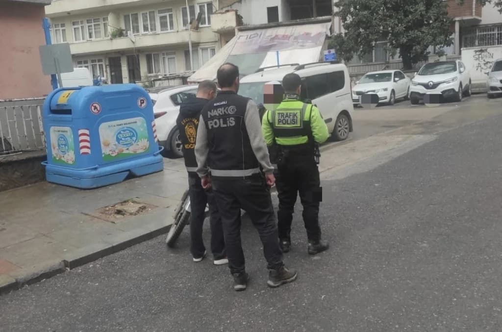 Okul çevrelerinde sıkı denetim öğrencileri koruyor