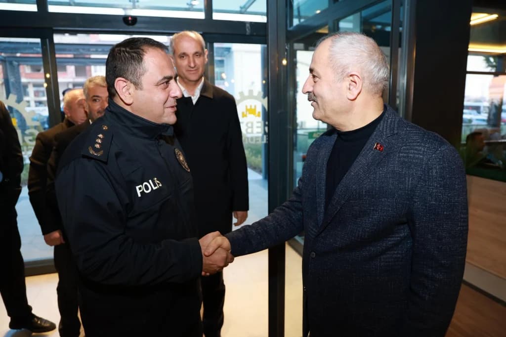 Gebze'de protokol iftarı: Beylikbağı Güzide açıldı