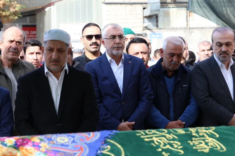 Dilovası'ndaki Yangında Hayatını Kaybedenler Uğurlandı!