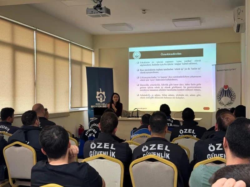 Kocaeli'de Zabıta Personeline Şiddetle Mücadele Semineri!