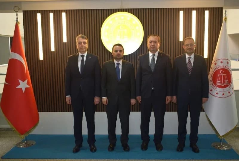 Adalet Bakanı Gürlek’ten Kocaeli Adliyesine ziyaret