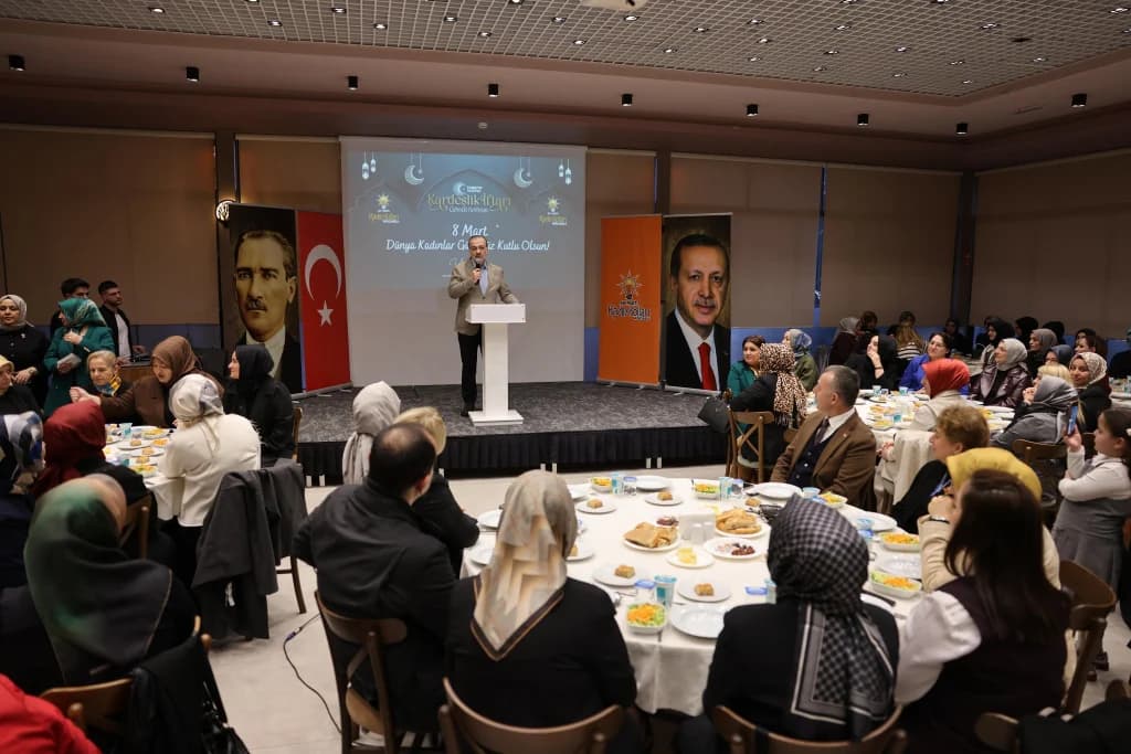 AK Partili Kadınlar Kardeşlik Sofrasında Buluştu