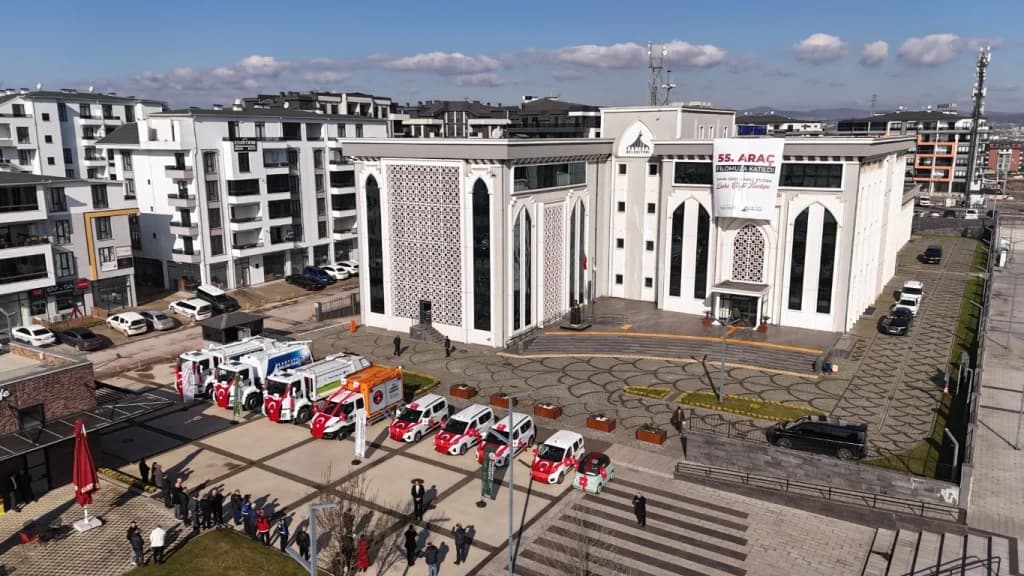 Kartepe Belediyesi araç filosunu güçlendirdi