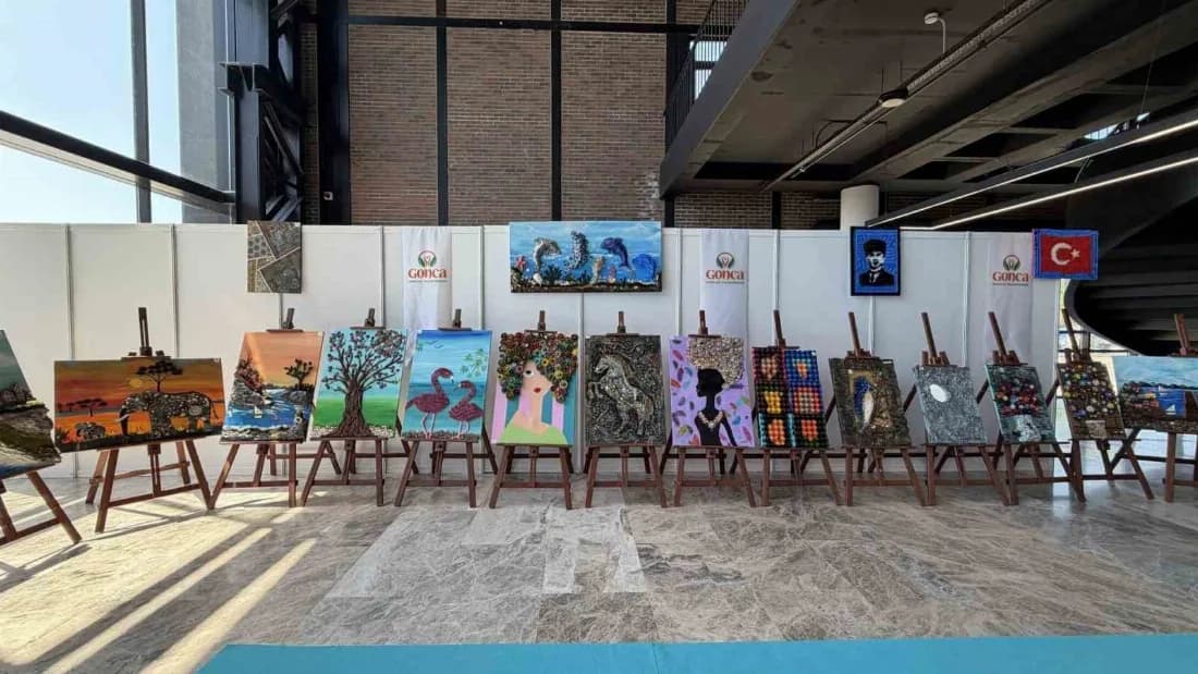 Atıklar, özel bireylerin ellerinde sanata dönüştü