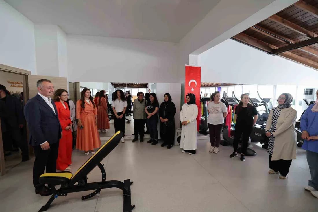 Başkan Büyükakın: "Kocaeli’nin kadınlarını 32 ton hafiflettik"