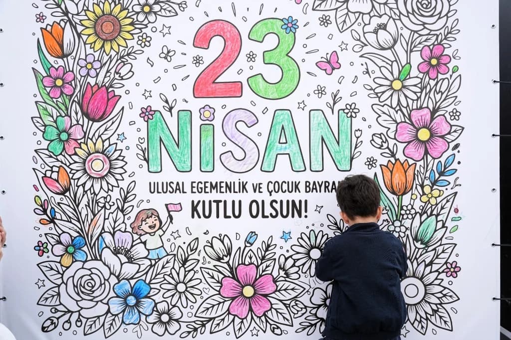 Çocukların Hayalleri Dev Küpte Canlandı