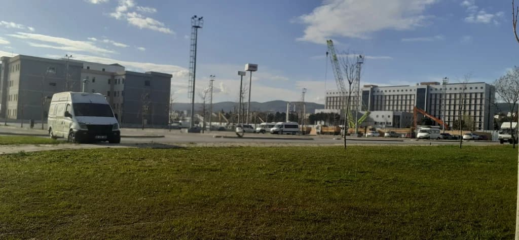 Derince'de karavan işgali sona erdi, otoparklar rahatladı!
