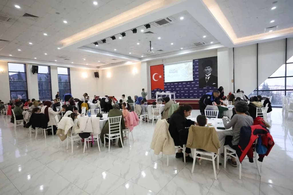 Derinceli Minik Kalpler Polislerle Bir Araya Geldi