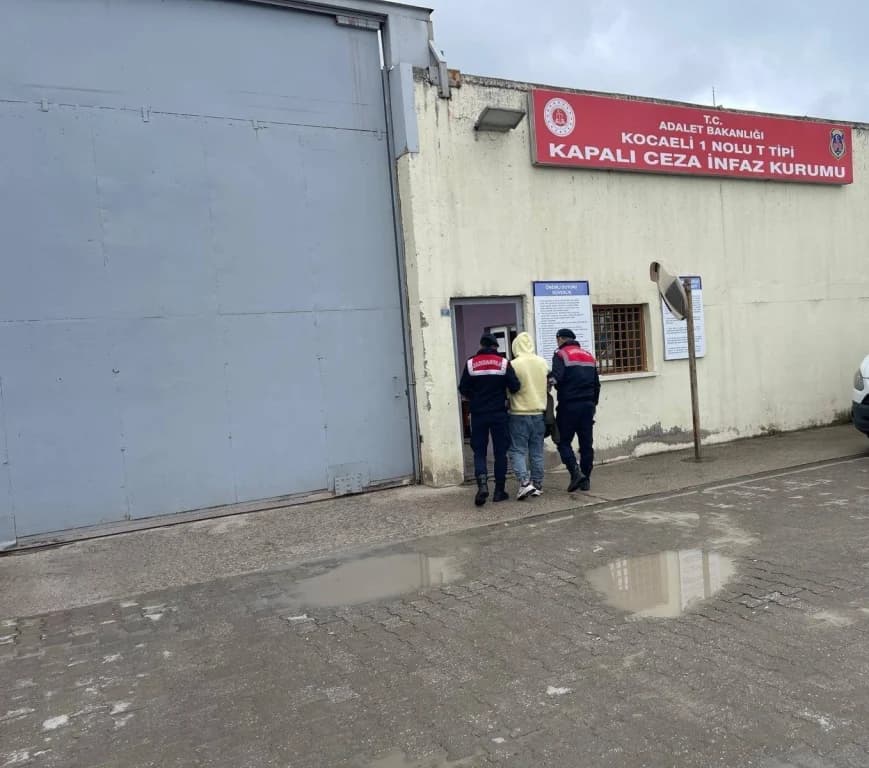 Gebze'de JASAT'tan operasyon: Uyuşturucu hükümlüsü yakalandı