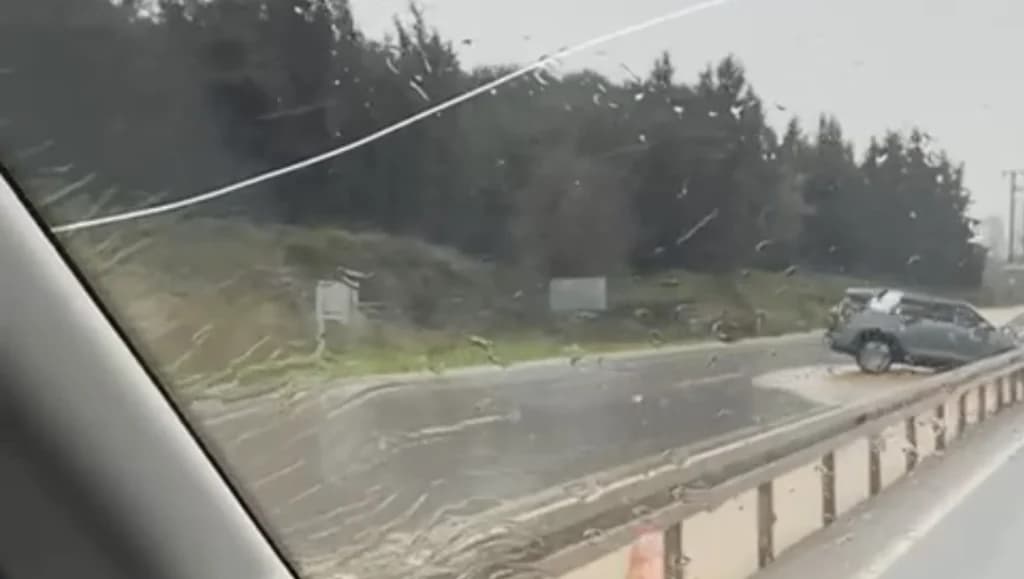 Gebze'de su birikintisi kazaya neden oldu: 1 yaralı!